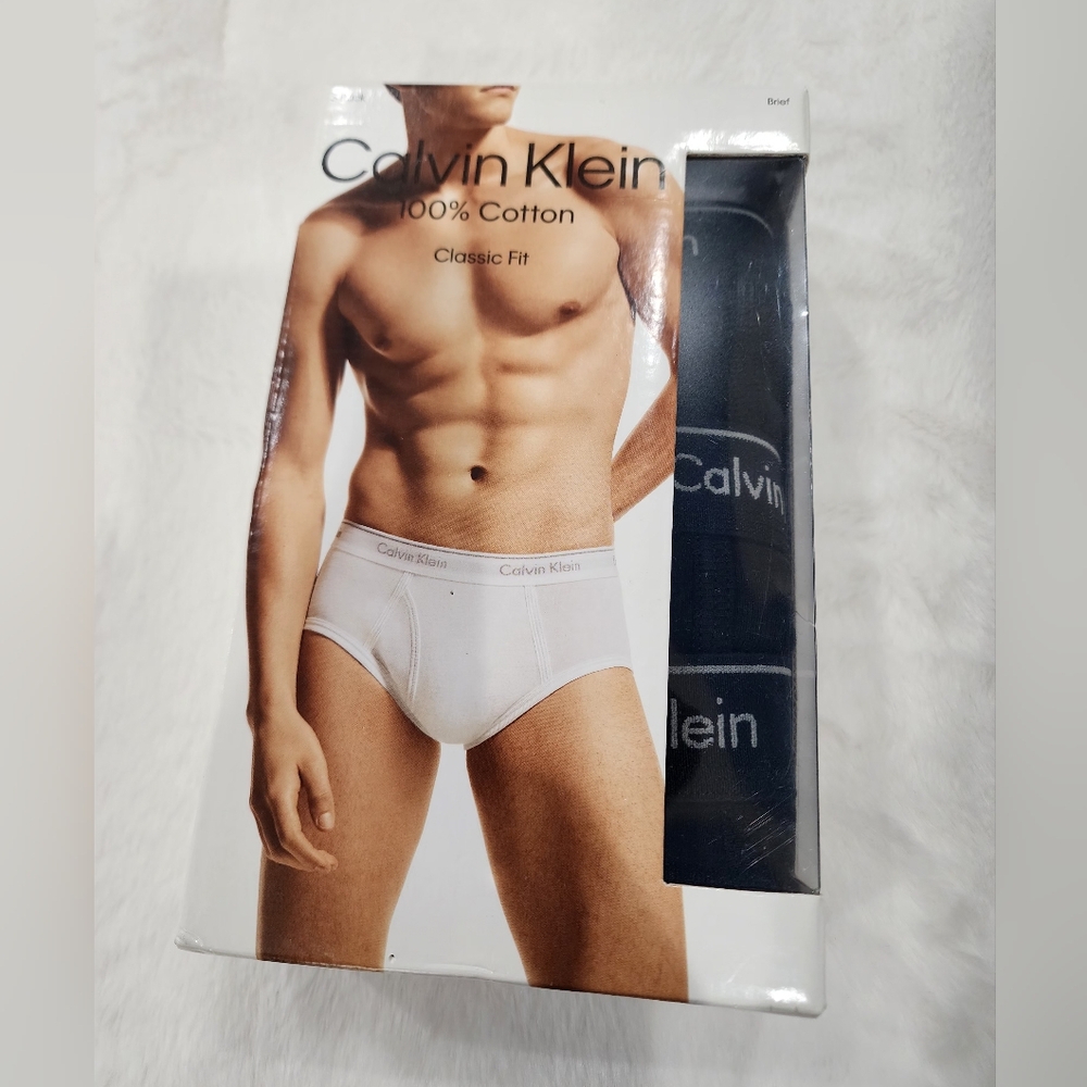 Calvin Klein Men's Classic Fit Underwear - Black